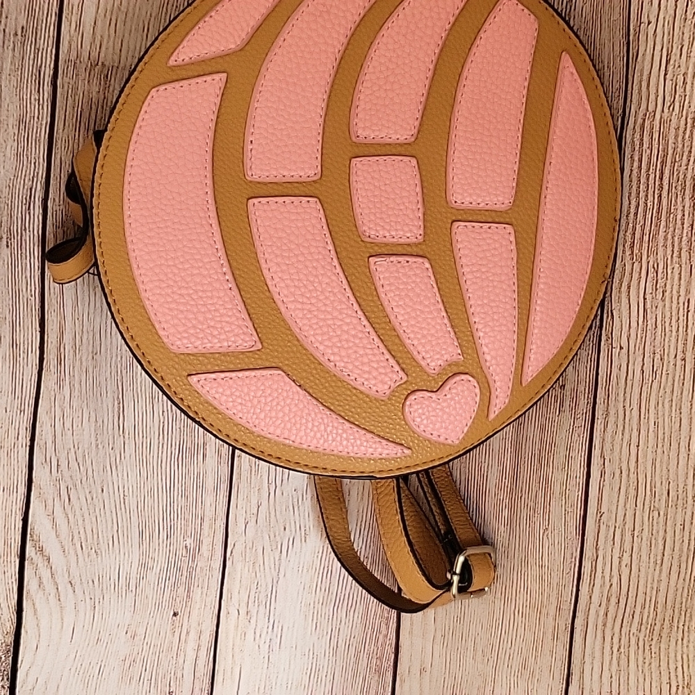 Concha Backpack